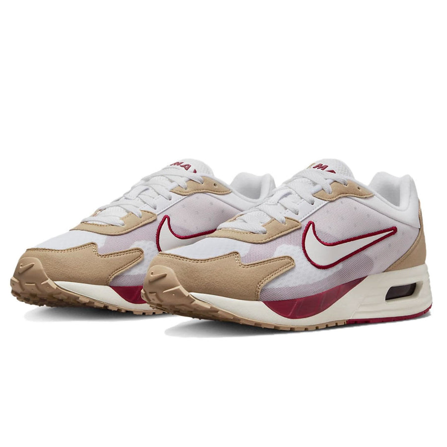 Tênis Nike Air Max Solo Masculino — Couro sintético e malha arejada