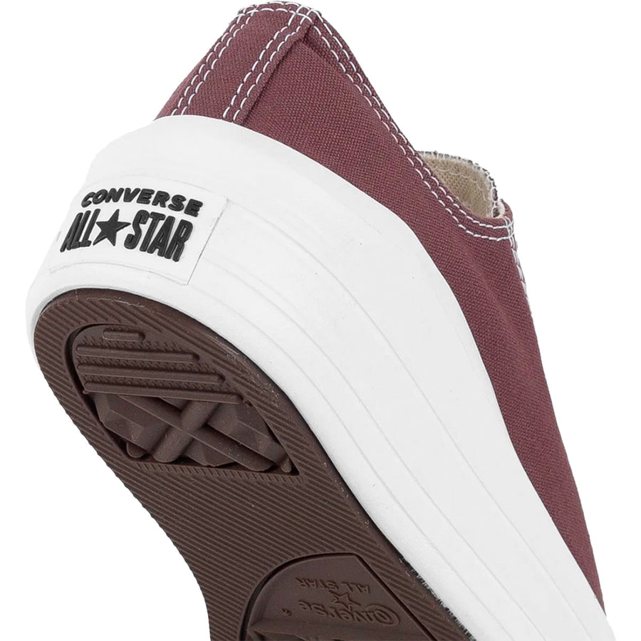 Tênis Converse Chuck Taylor Feminino — CONVERSE ALL STAR no calcanhar