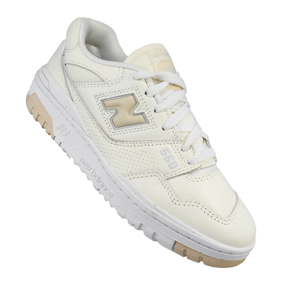 Tênis New Balance 550 Feminino — Biqueira perfurada