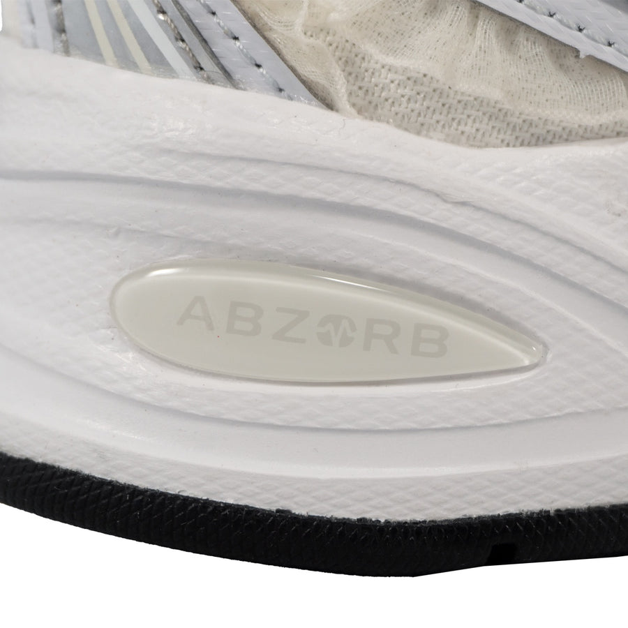 Tênis New Balance 740 Feminino — ABZORB escrito na espuma que trabalha