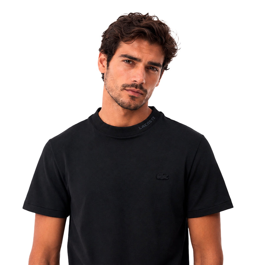 Camiseta Lacoste Piqué Jacquard Masculino — Crocodilo preto no preto