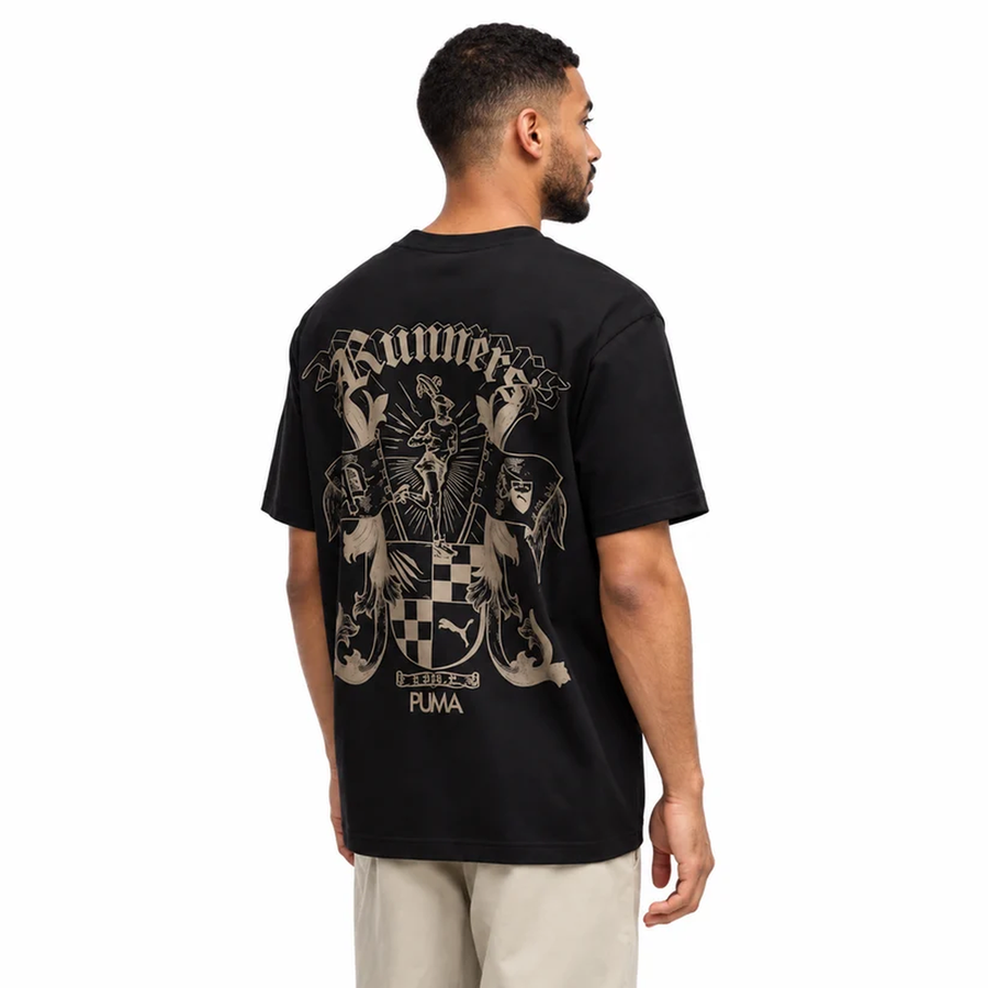 Camiseta Puma Graphic Masculino — Um brasão nas costas