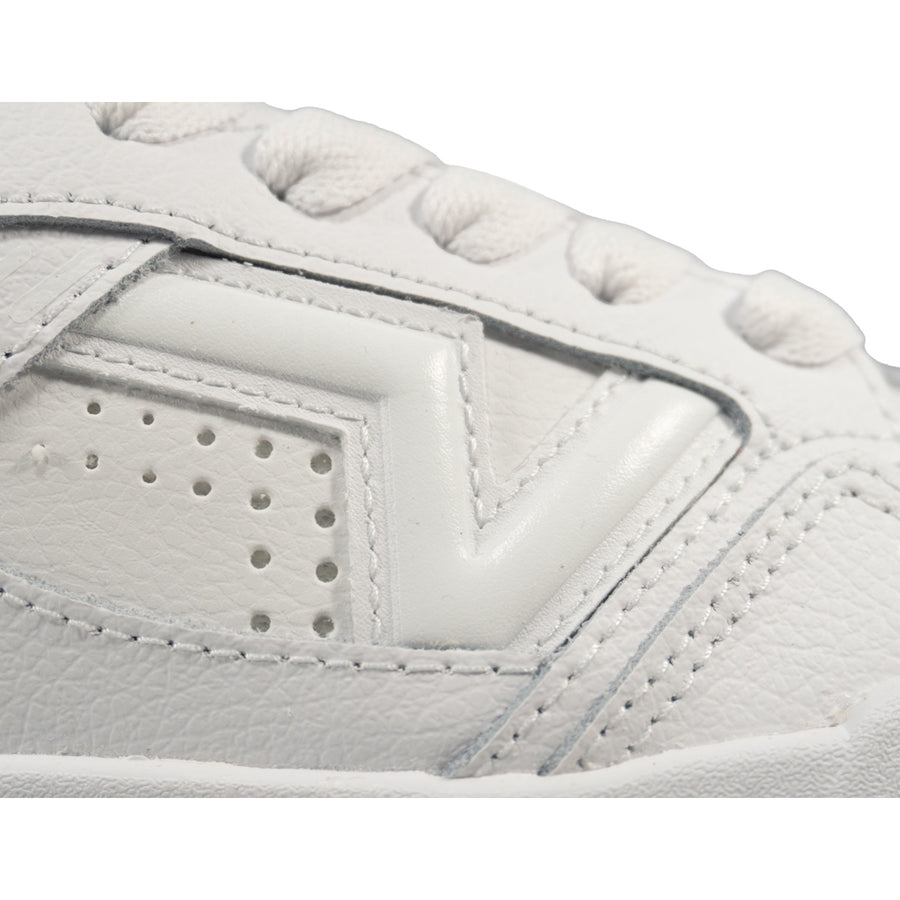 Tênis Vans Upland Unissex — O Flying V em relevo na lateral