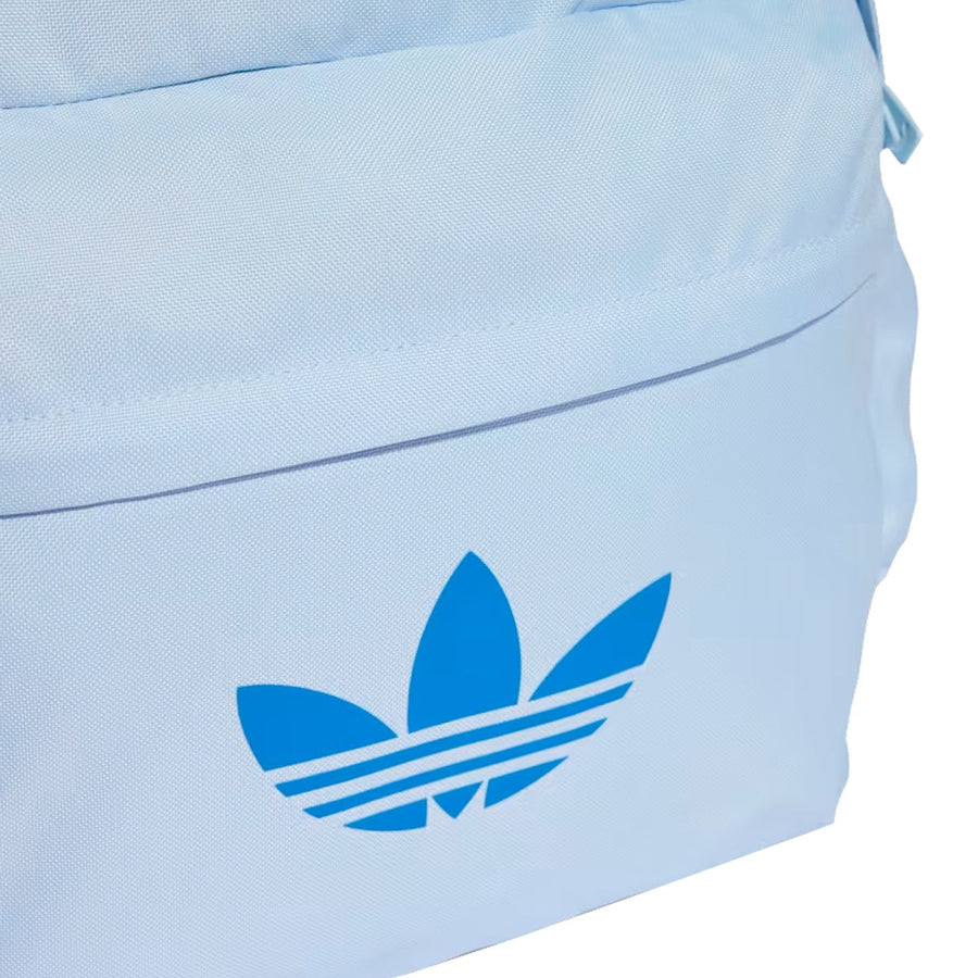 Kit Adidas Samba OG + Chinelo Adilette + Mochila Adidas — Adilette e Classic: os dois que ficam na porta de casa
