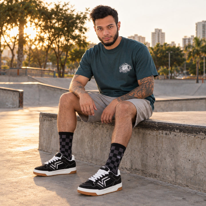 Kit Vans Upland + Camiseta Vans + Meia Vans