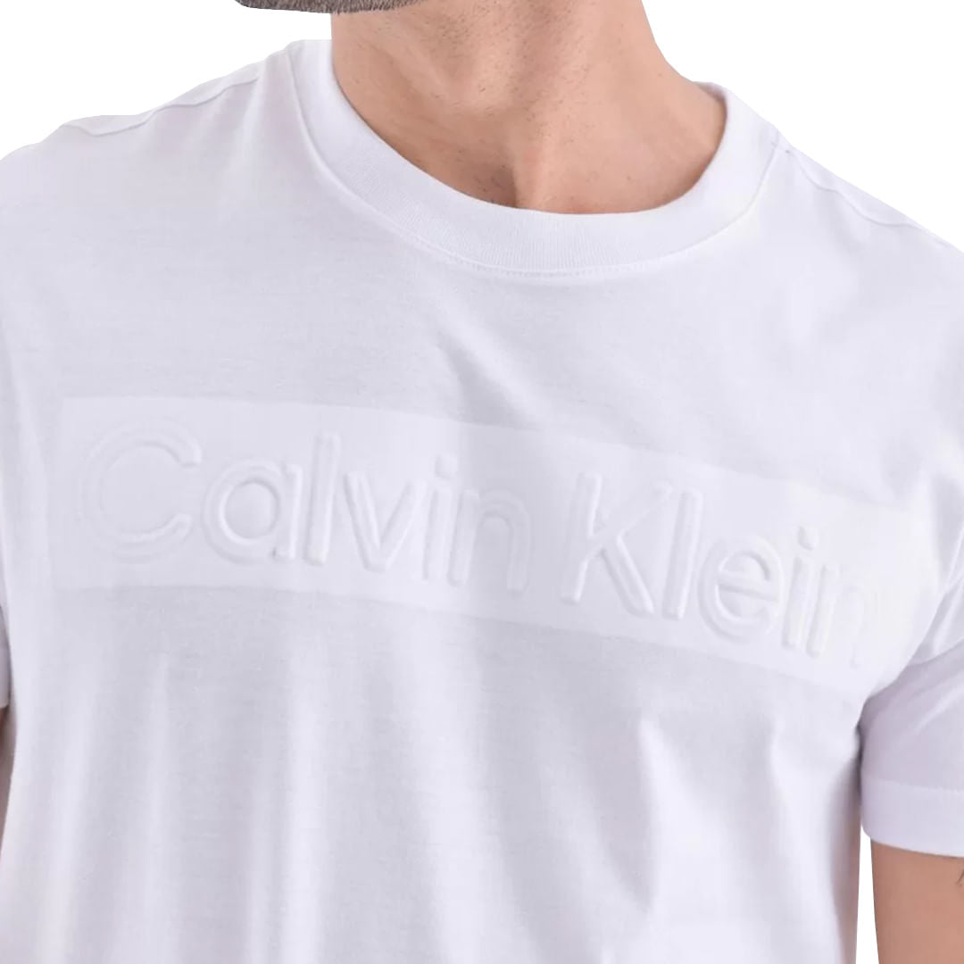 Camiseta Calvin Klein Embossing Masculino
