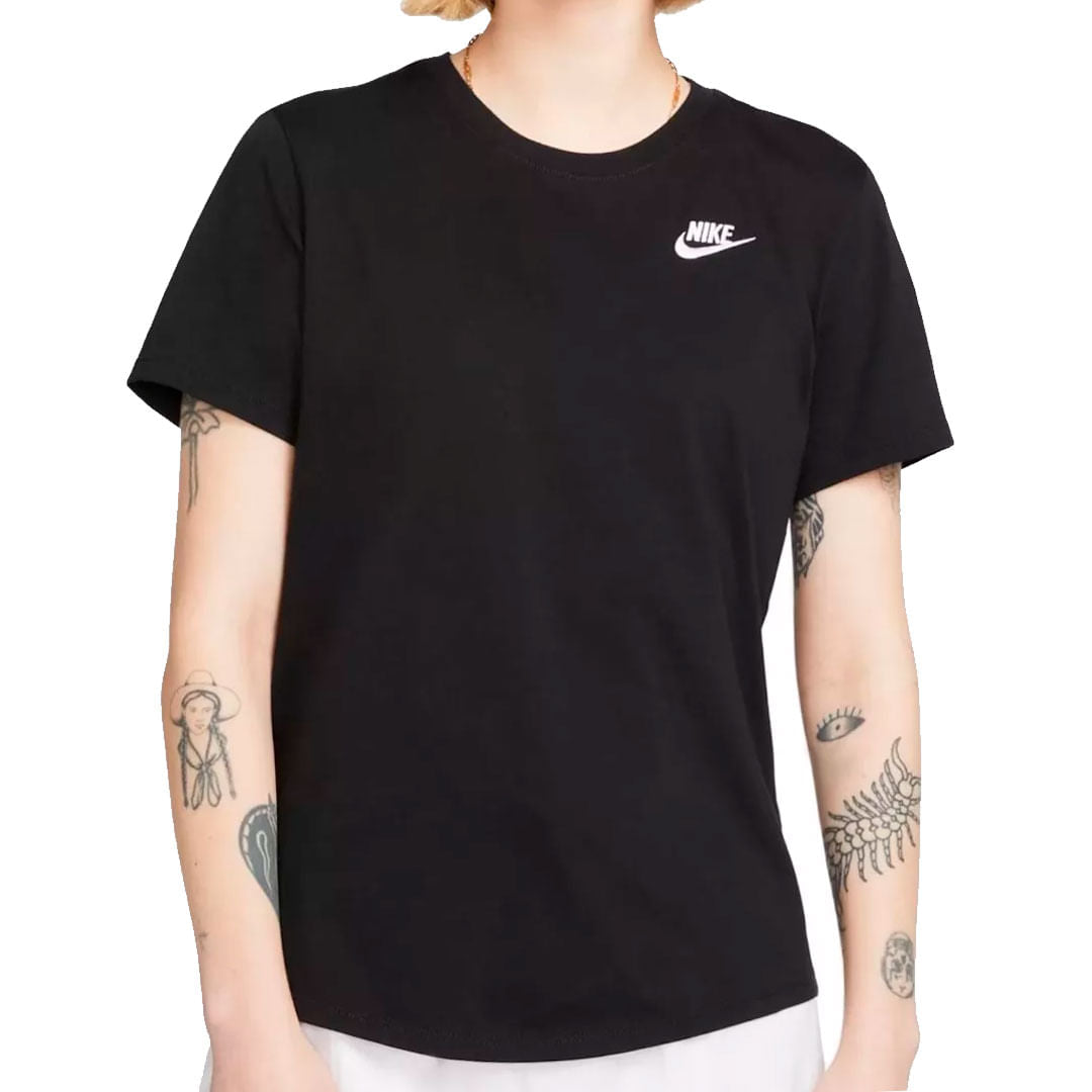Camiseta Nike Essentials Feminino