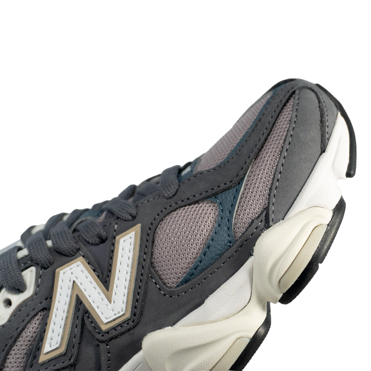 Tênis New Balance 9060 Unissex