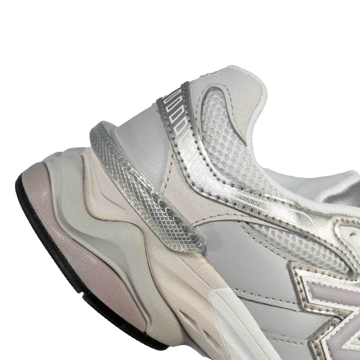 Tênis New Balance 9060 Unissex