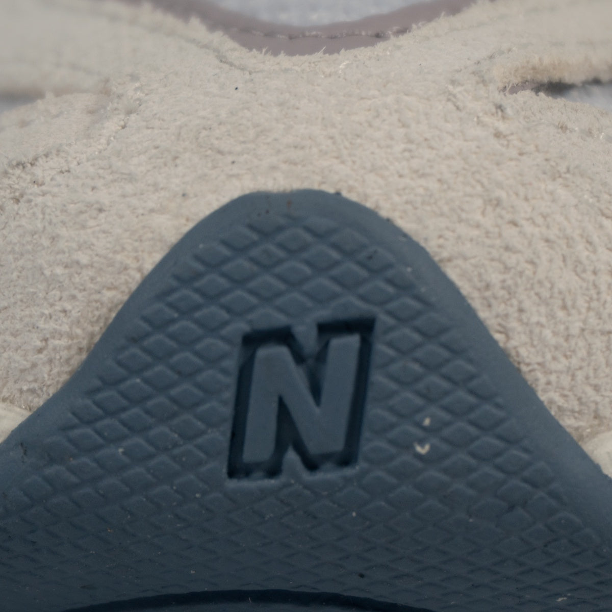 Tênis New Balance 9060 Unissex