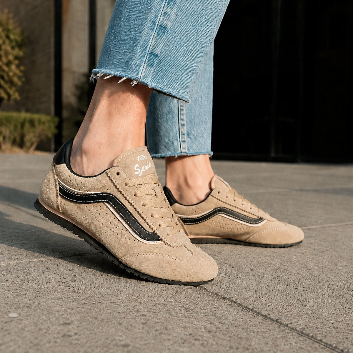 Tênis Vans Super Lowpro Feminino