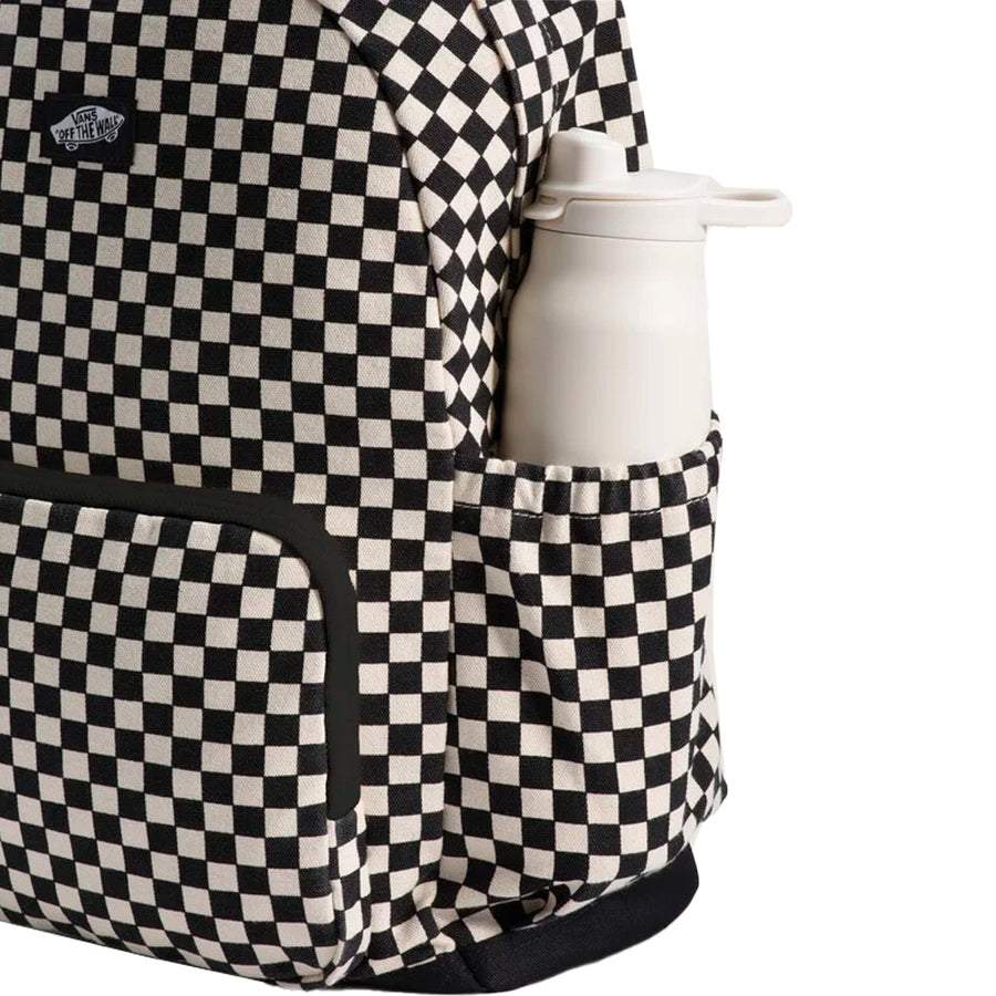 Mochila Vans New Skool Unissex — A garrafa fica do lado de fora