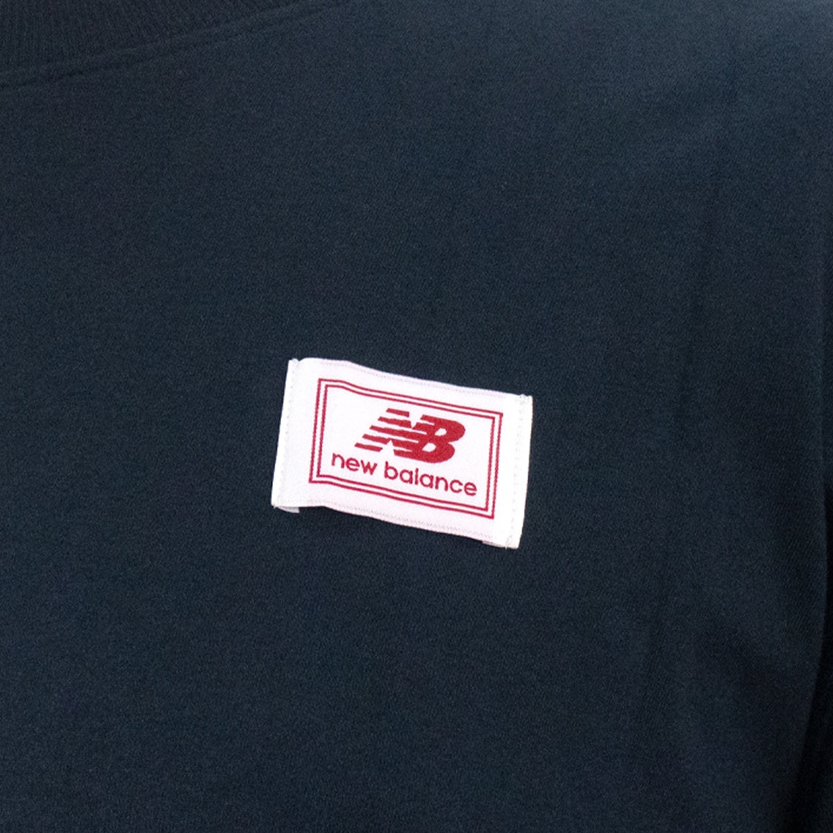 Camiseta New Balance Woven Label Masculino