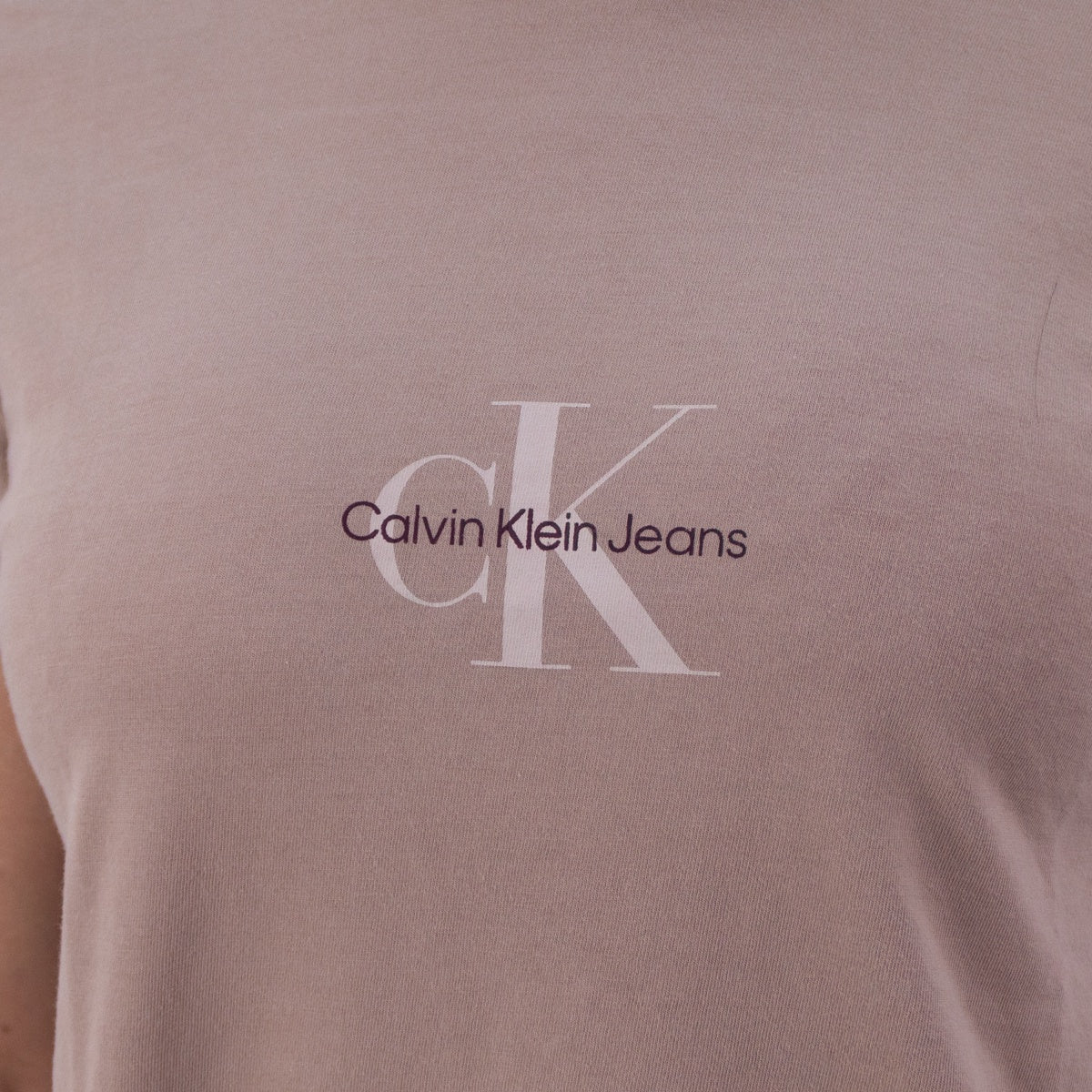 Camiseta Calvin Klein Reissue Feminino