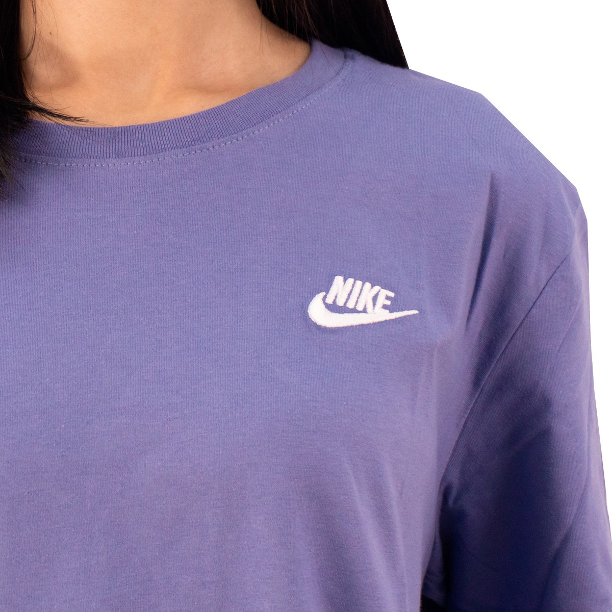 Camiseta Nike Sportswear Feminino — detalhe 1